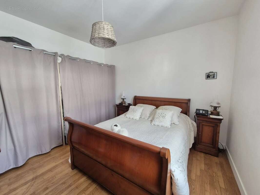 Appartement à LA FERTE-ALAIS