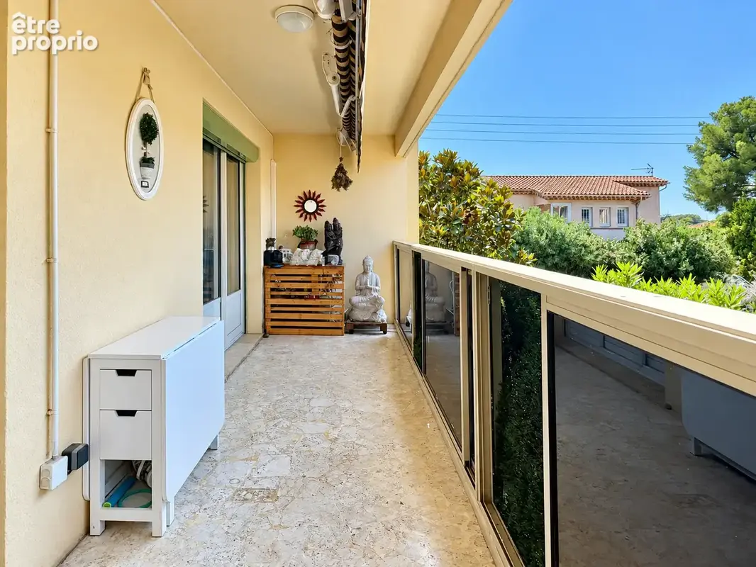Les Lônes - T4 traversant de 78 m2 - Balcon Ouest - Stationnement privatif - photo 2