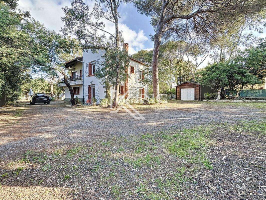 Maison à SAINT-RAPHAEL