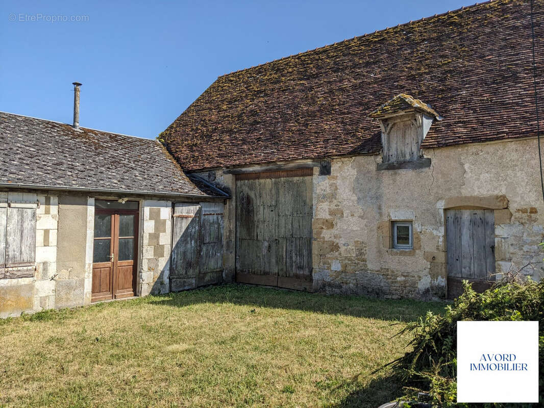 Maison 217 m² à Villequiers  - photo 2