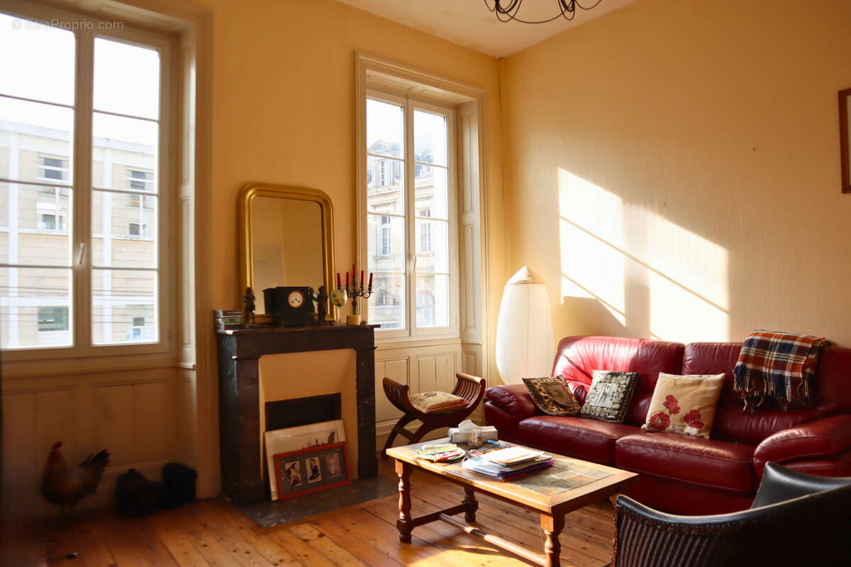Maison à COGNAC