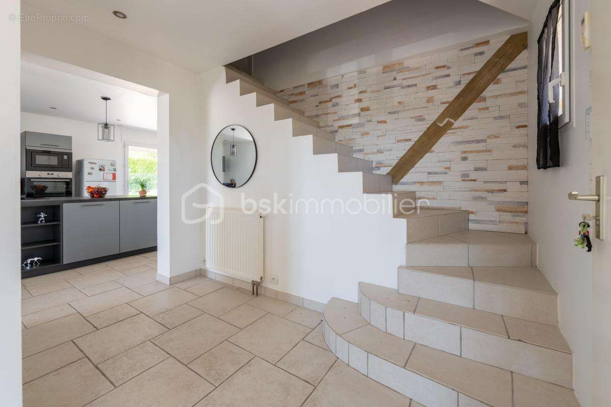 Maison à SERGINES