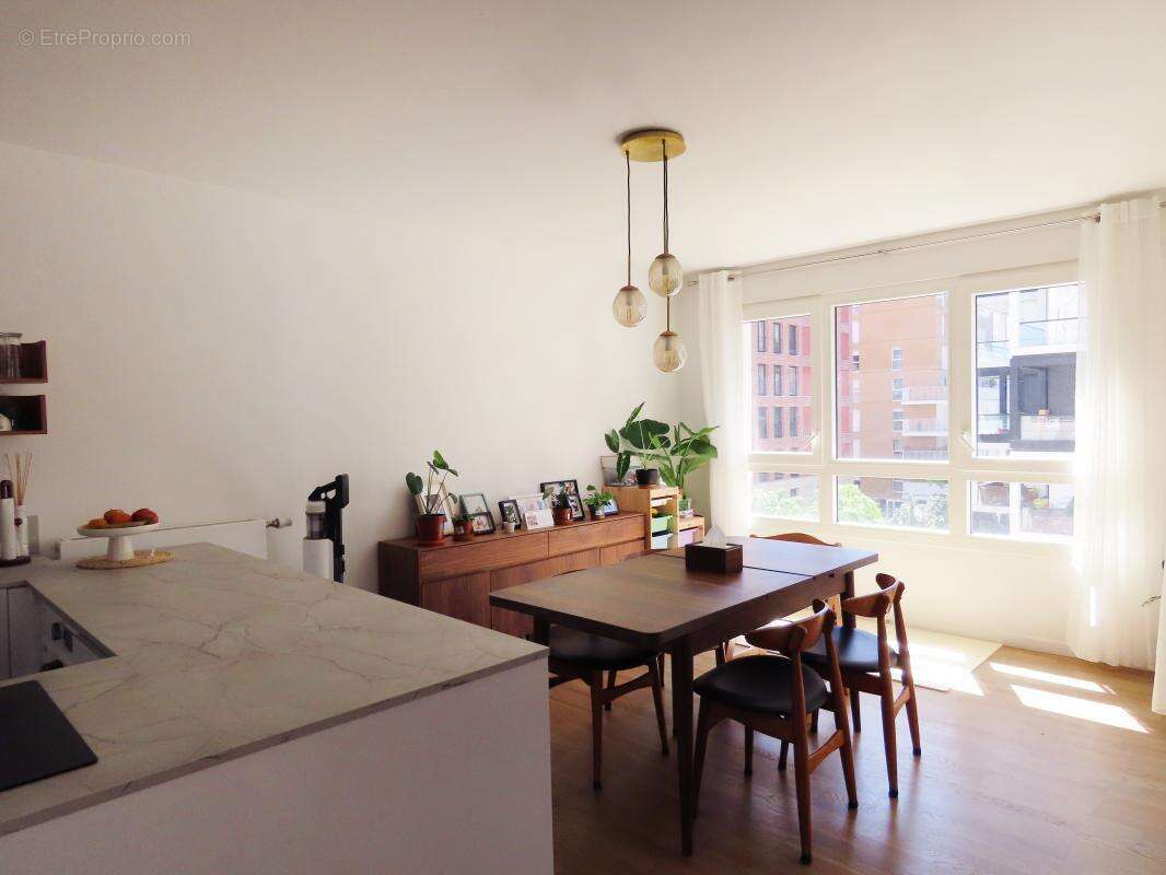 Appartement à ASNIERES-SUR-SEINE