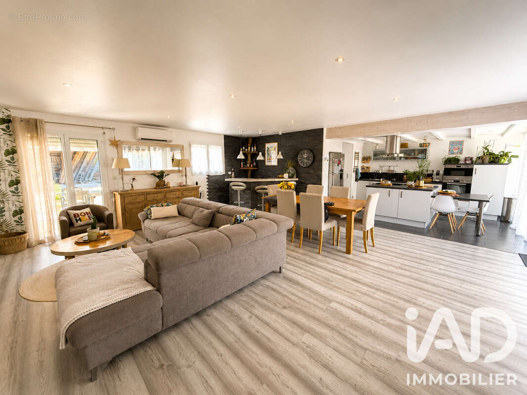 Maison 120 m² à Targon  - photo 5
