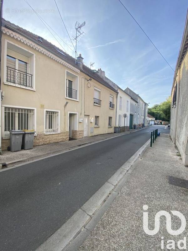 Photo 1 - Maison à MITRY-MORY