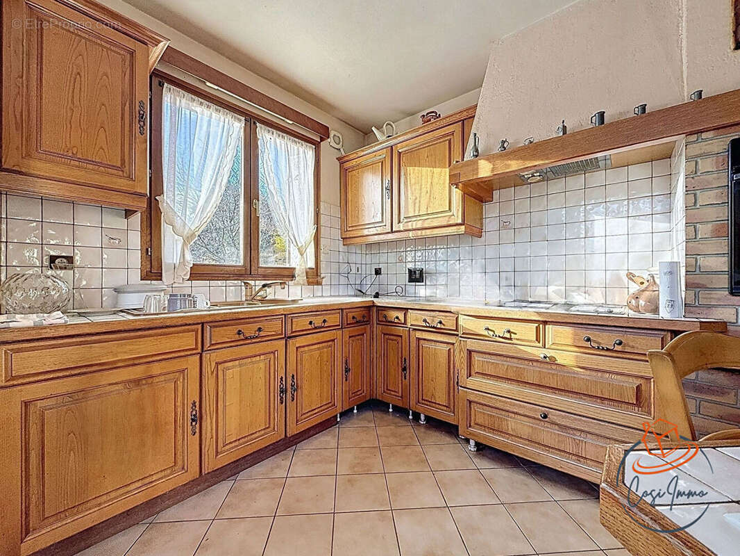 Maison à BELLEGARDE-SUR-VALSERINE