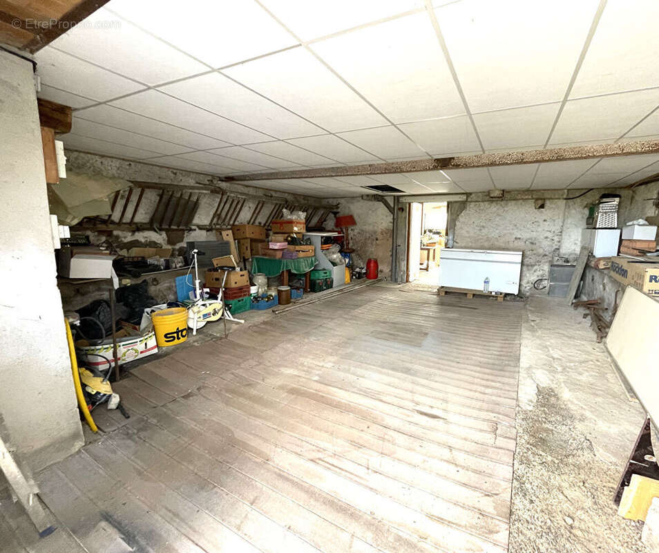 Maison à SAINT-ELOY-LES-MINES