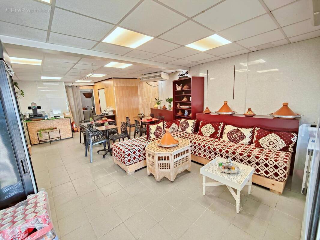 Photo 1 - Commerce à PESSAC