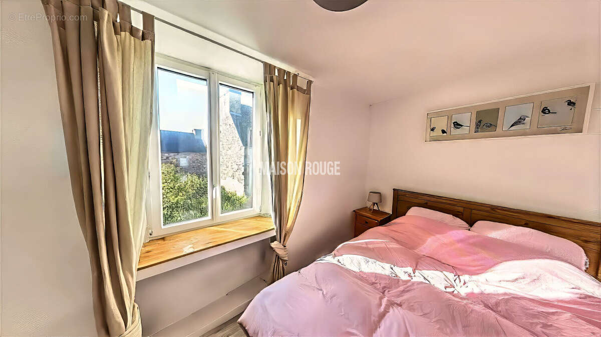 Maison à PLOUGRESCANT