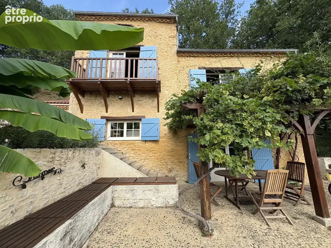Périgord noir   maison de caractère avec piscine, 4 terrasses et vue remarquable - photo 14