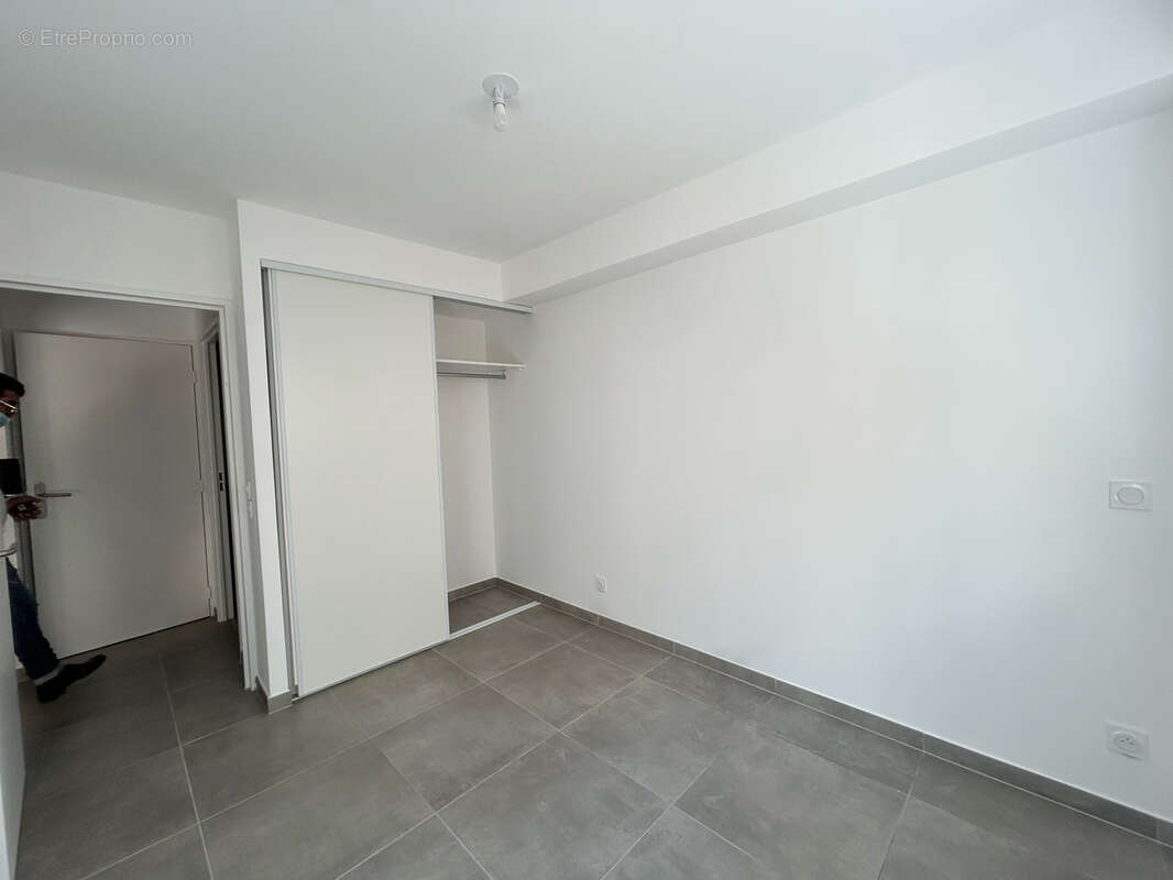 Appartement à MARSEILLE-4E