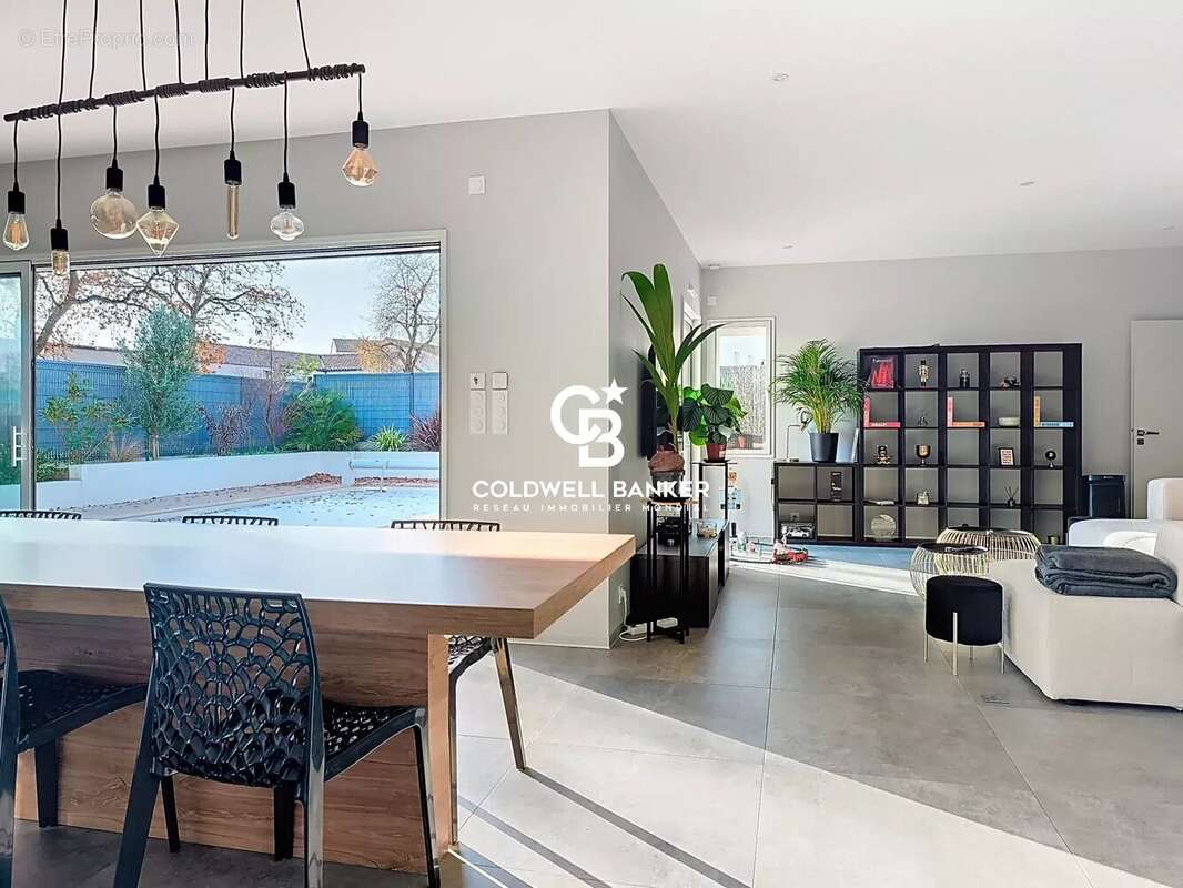 Maison à TALMONT-SAINT-HILAIRE