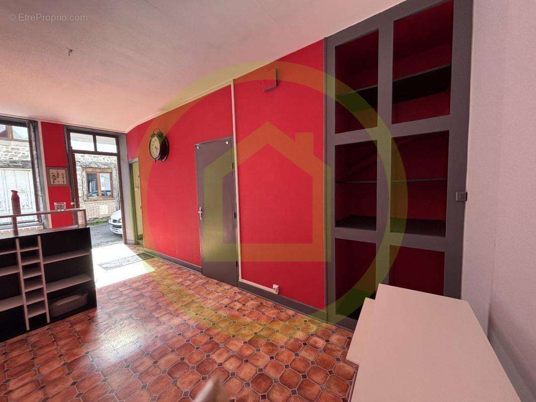 Maison à CHENERAILLES