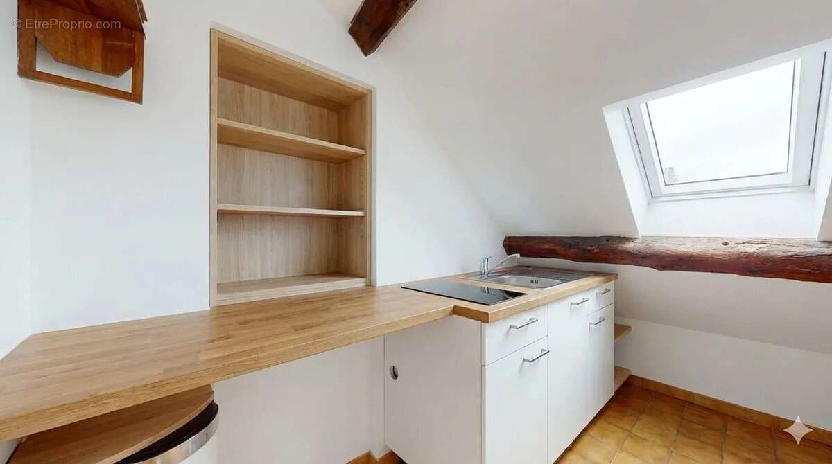 Appartement à DAMPIERRE-EN-YVELINES