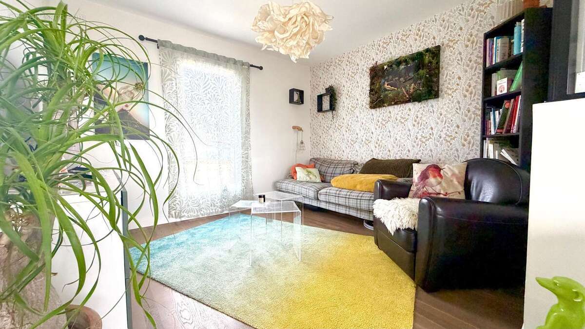 Maison à LES NOUILLERS