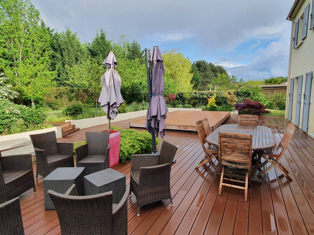 Maison à SAINT-PIERRE-DU-PERRAY