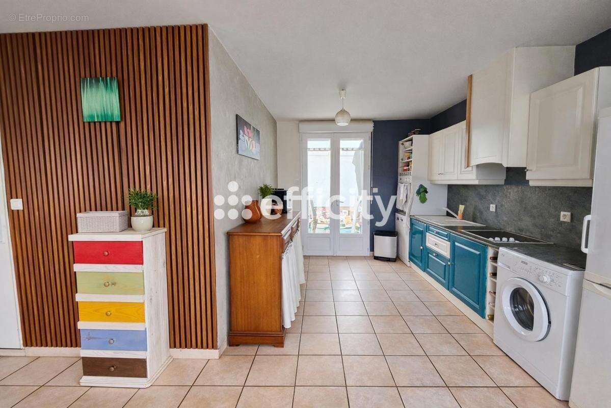Maison 103 m² à Saint-Georges-De-Didonne  - photo 5