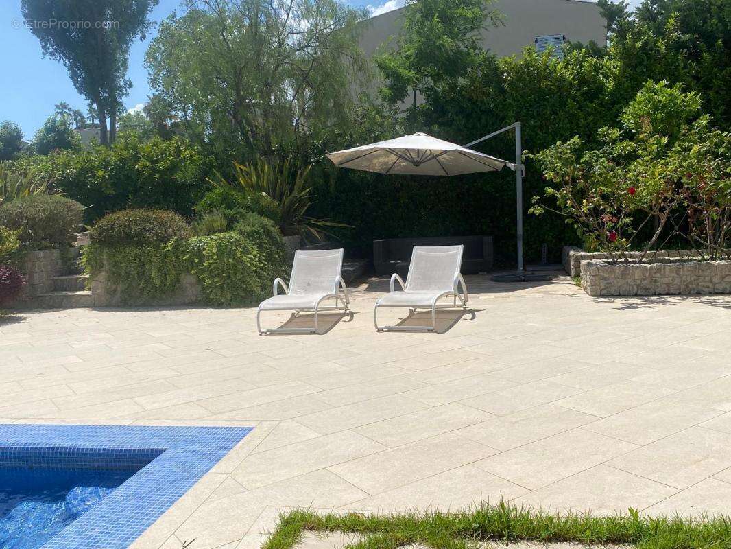 Maison à VILLENEUVE-LOUBET