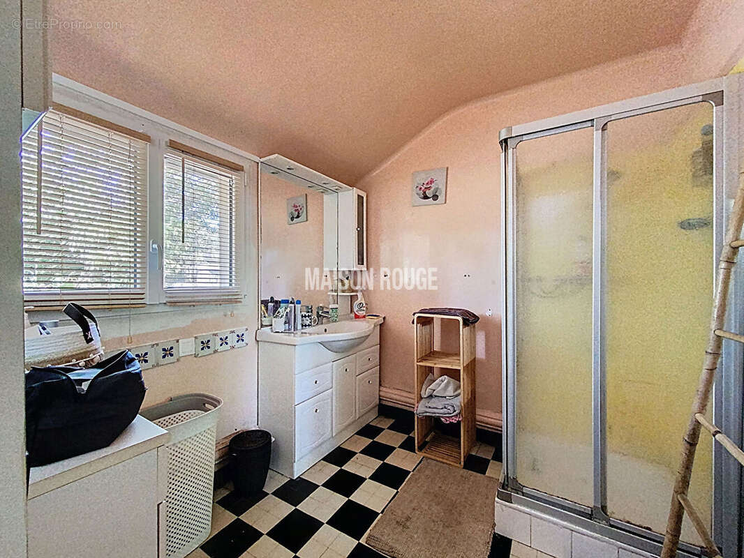 PLOURIVO Maison  en pierre 104 m2 Jardin  4105 m² - photo 5