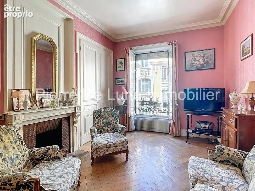 Lyon 1er – martinière  grand t2 de  69 m² – - photo 10