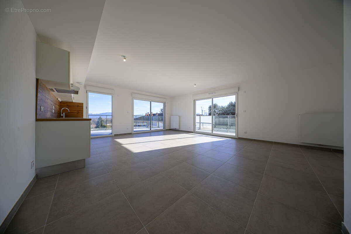 Appartement à DIVONNE-LES-BAINS