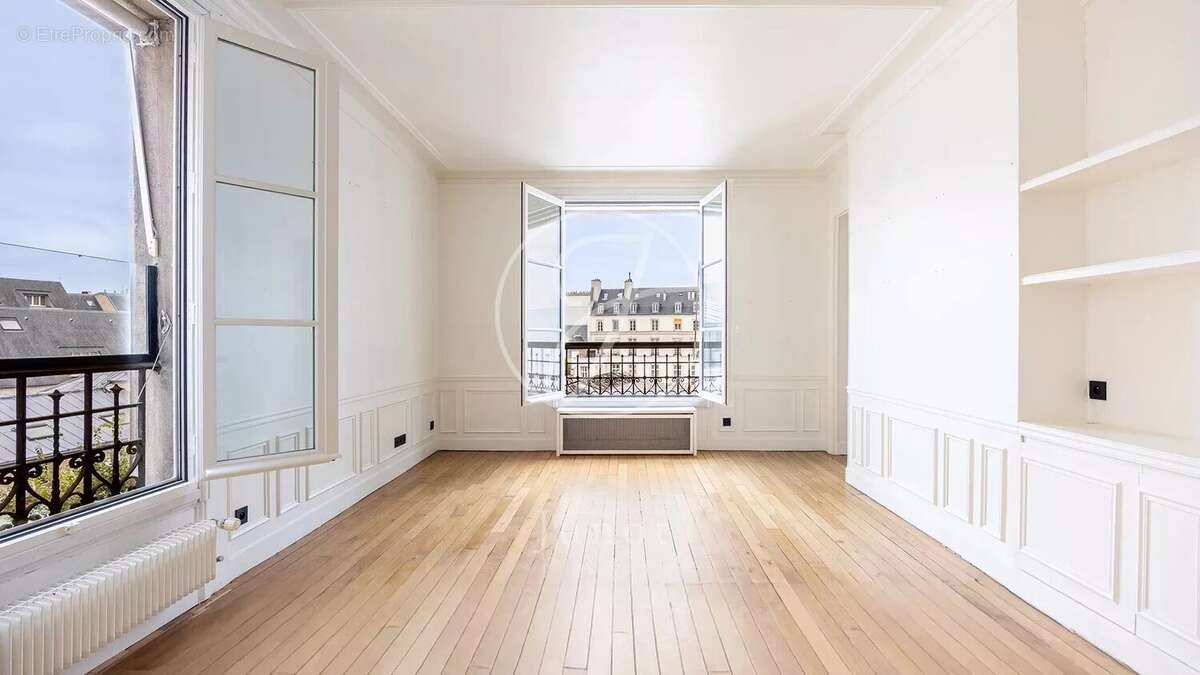 Appartement à PARIS-4E