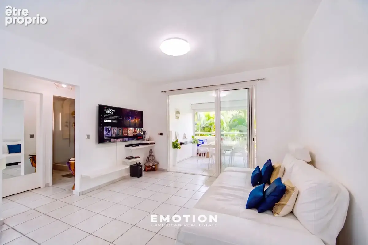 Appartement T3 de 71 m2 avec loggia   Résidence sécurisée avec piscines? - photo 2
