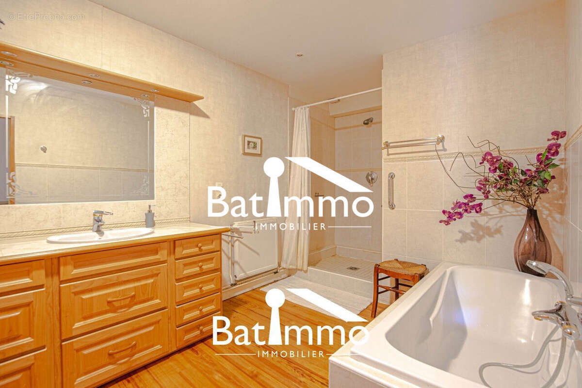 Maison à CHATEL-SAINT-GERMAIN