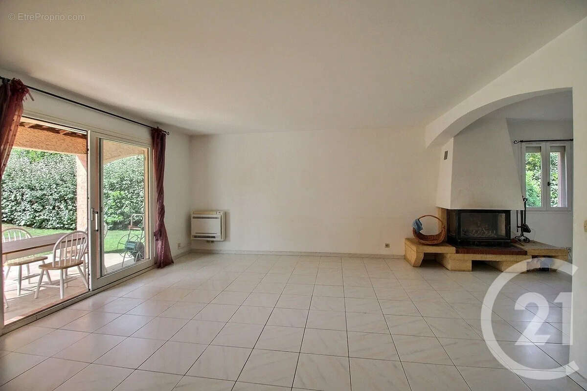 Maison 163 m² à Valbonne  - photo 6