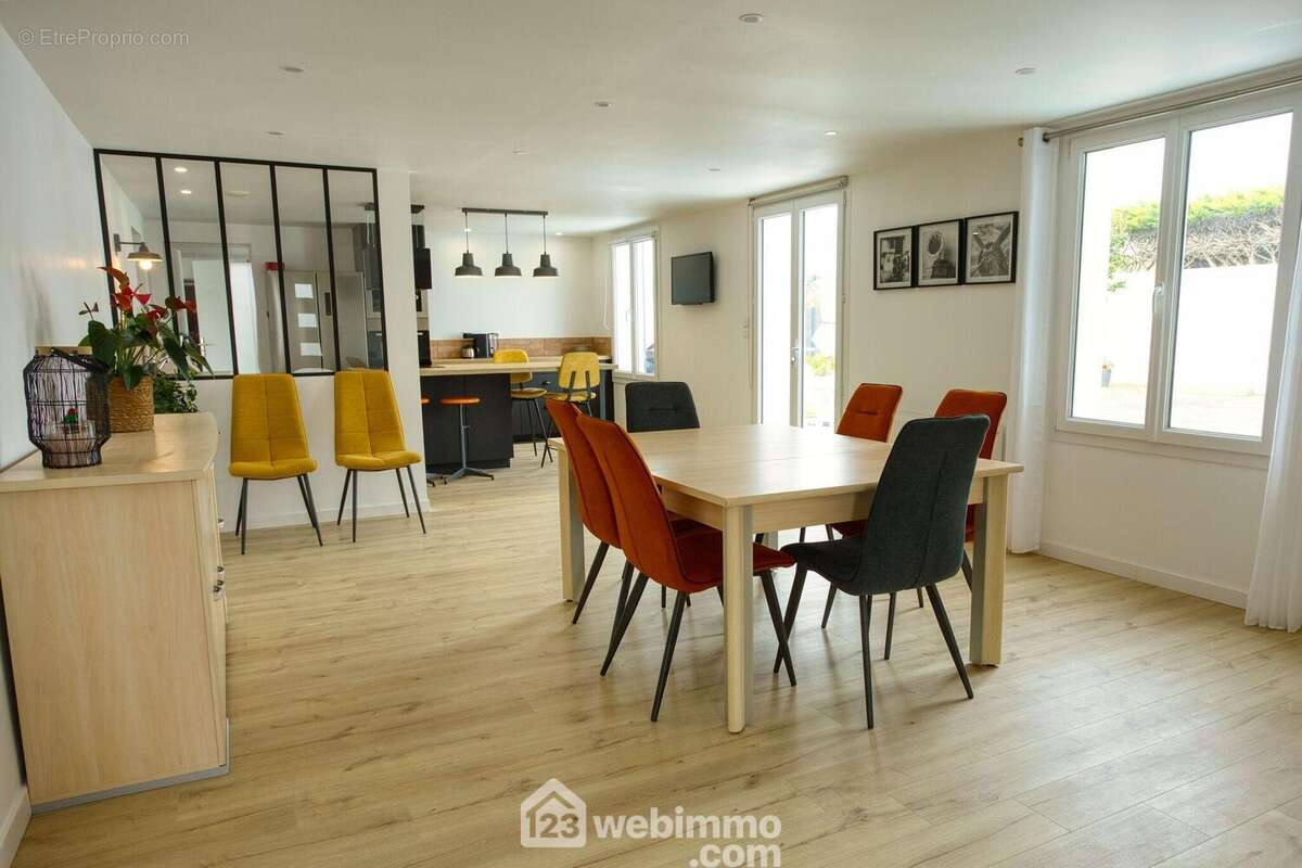 Maison à NIEUL-SUR-MER