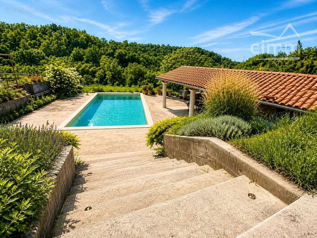 Maison à ROCHE