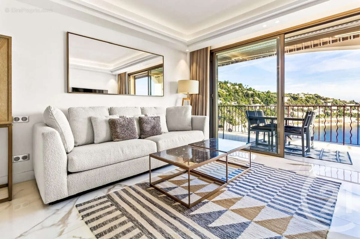 Appartement à VILLEFRANCHE-SUR-MER