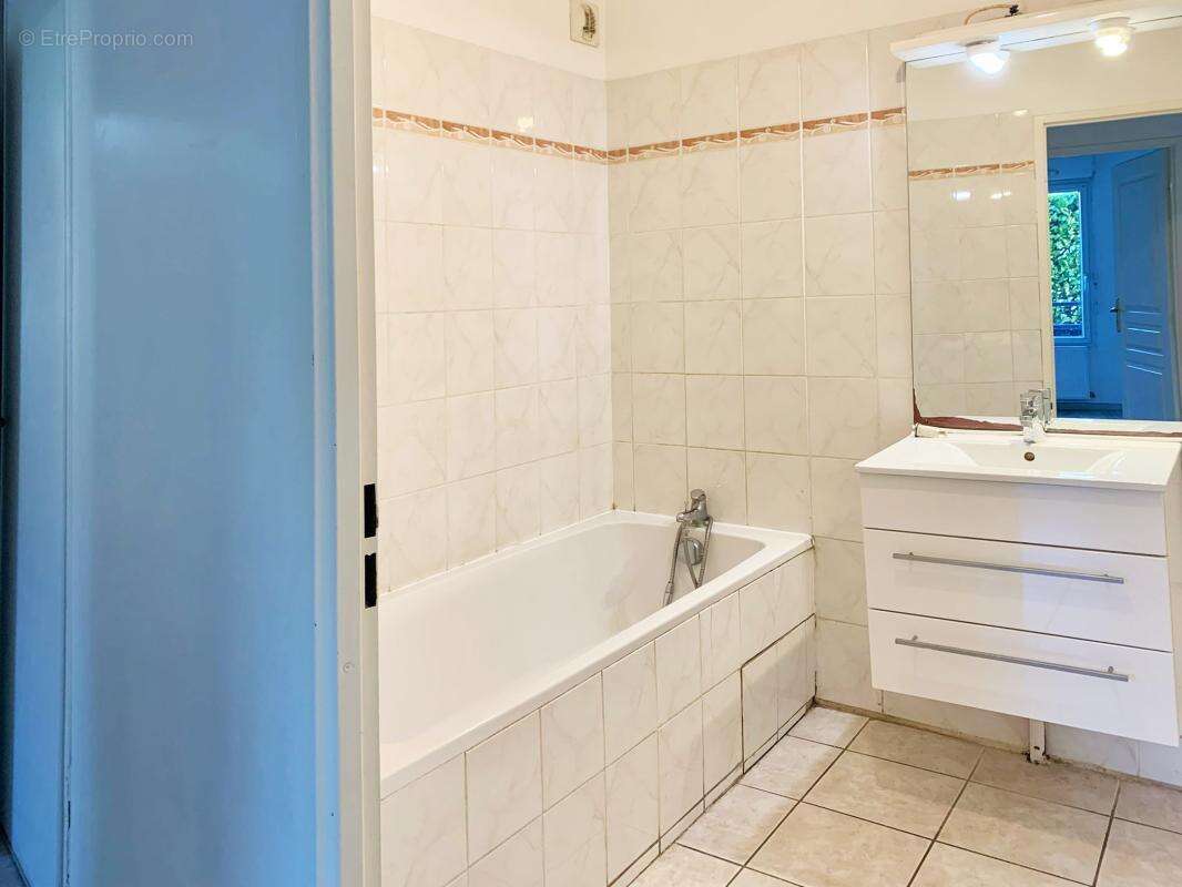 Appartement à LA TOUR-DU-PIN