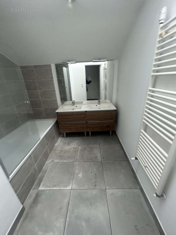 Appartement à BRON