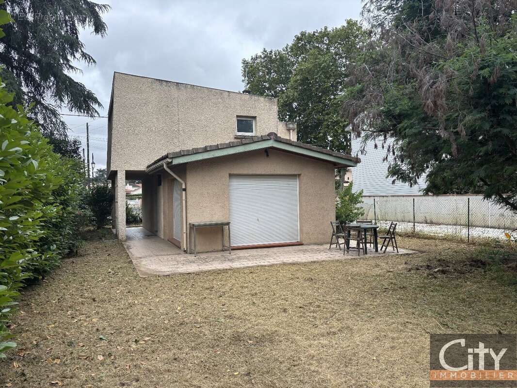 Cugnaux  maison t5 avec garage sur parcelle de 636 m² divisible - photo 2
