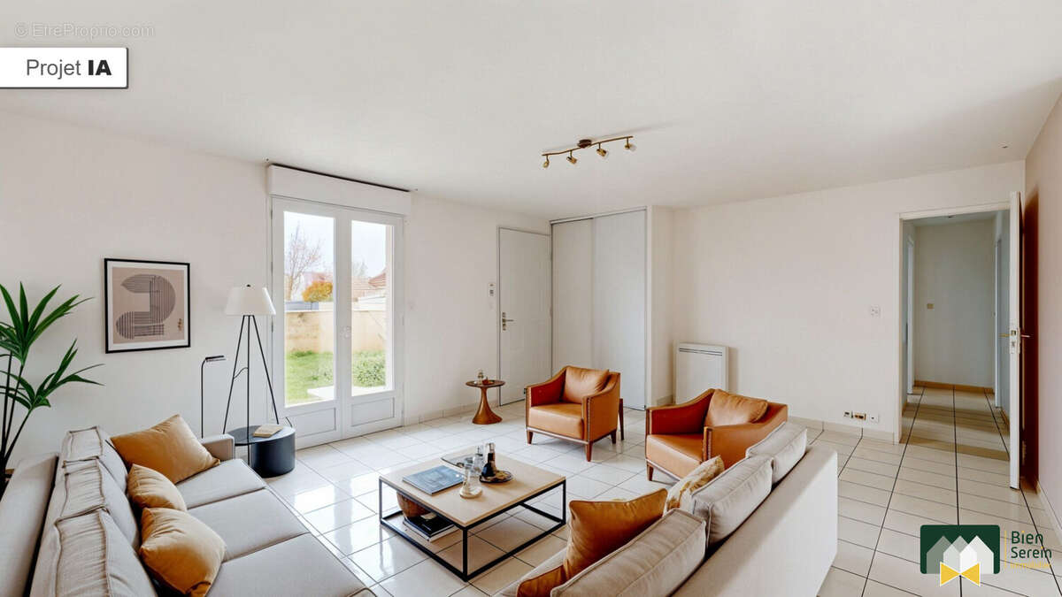 Maison à CHAMPHOL