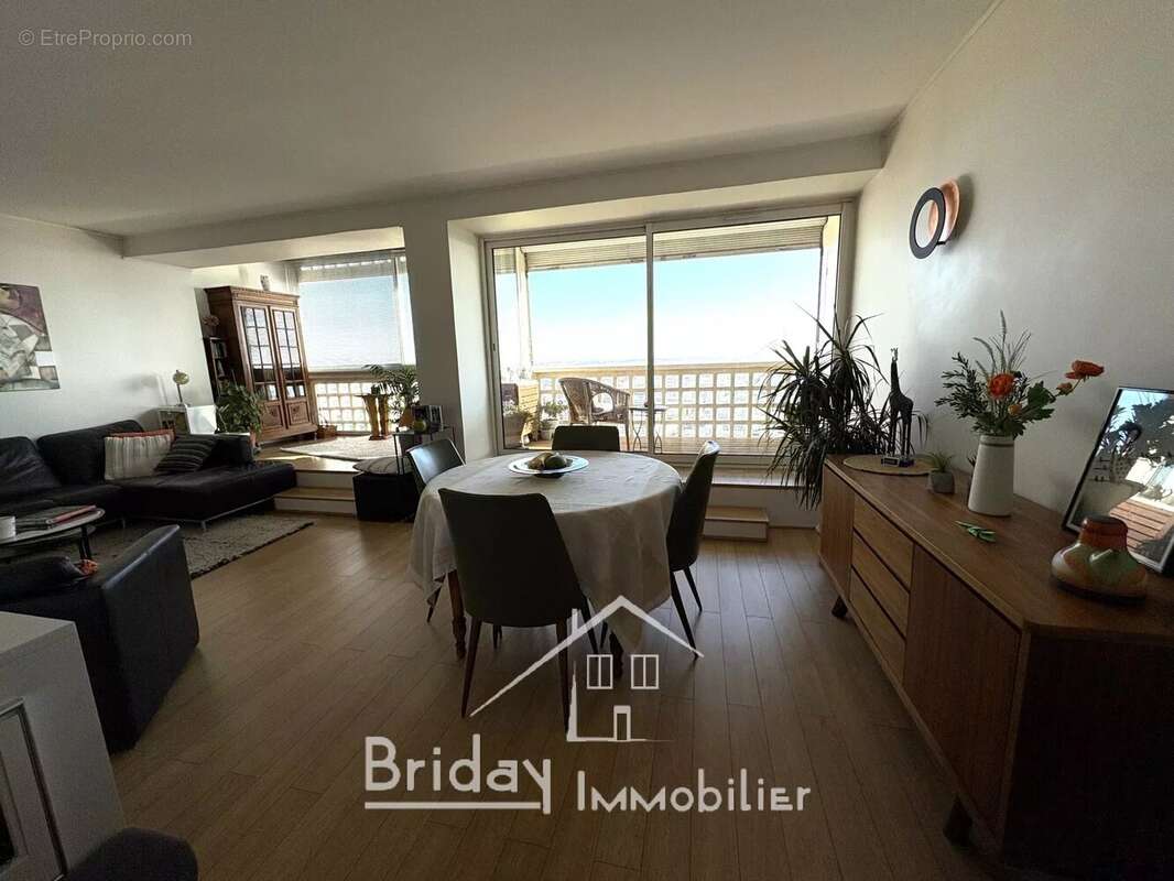 Appartement à SAINTE-FOY-LES-LYON