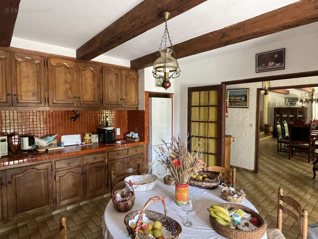 Vaison 2km / belle maison / sh240m2 / terrain 1396m2 / piscine / pool house 100m2 - photo 22