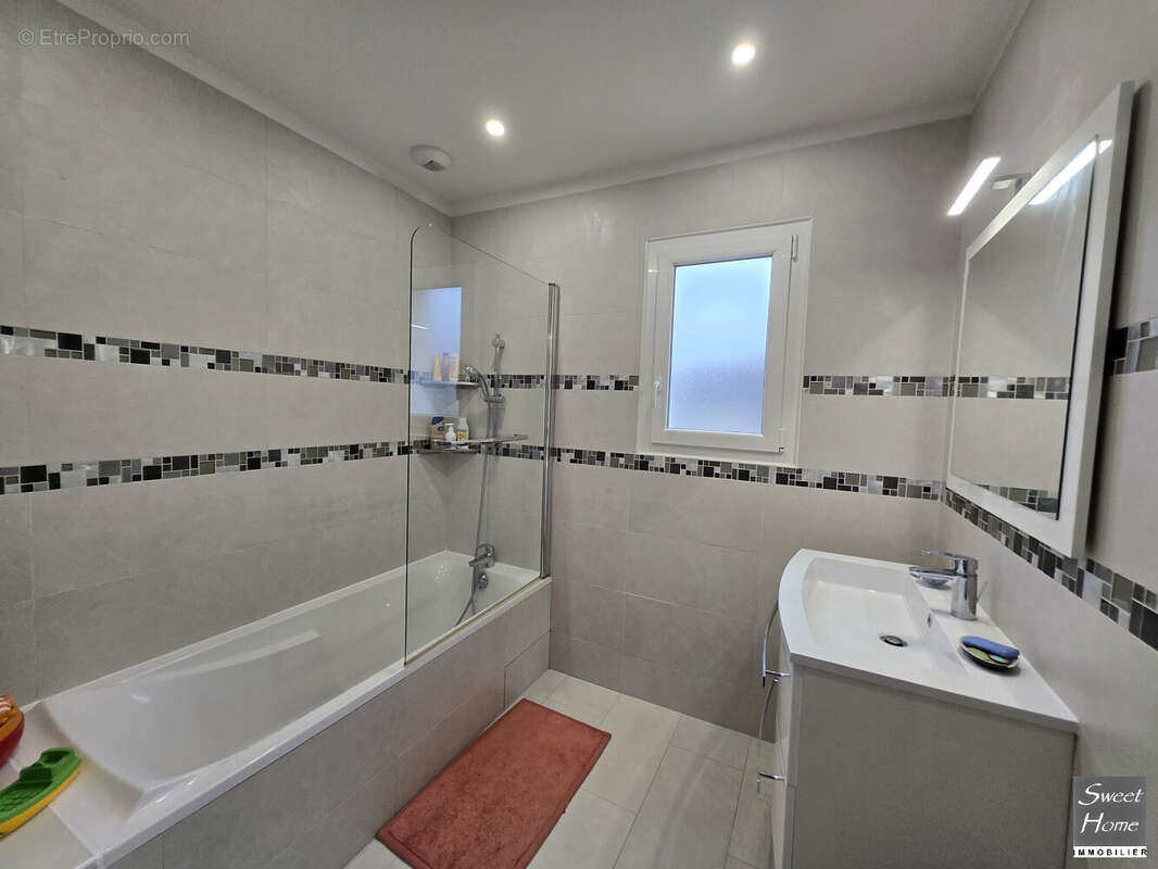 Maison à MAGNY-LES-HAMEAUX