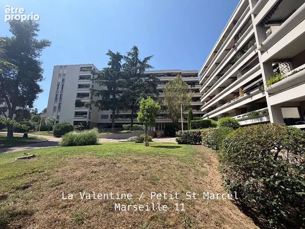 À VENDRE - MARSEILLE 11e (La Montre / La Valentine) - Charmant T2 de 41 m² avec terrasse, vue collines, garage  en option - photo 10