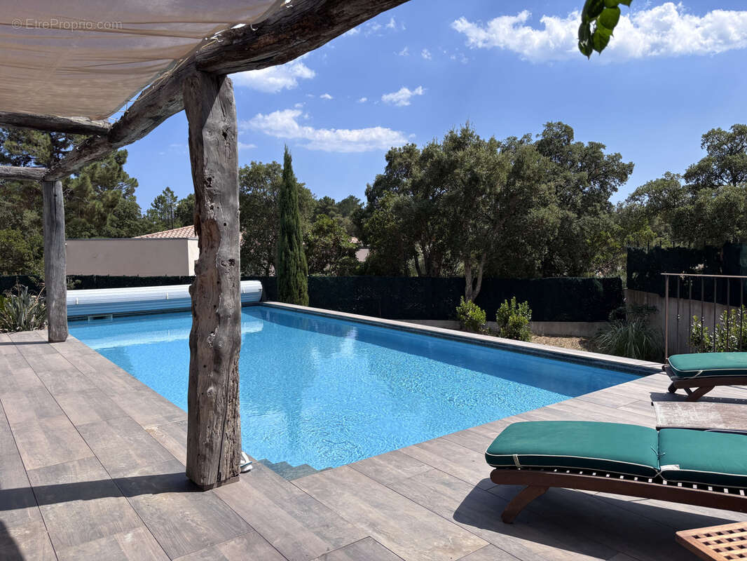 Propriété de 1500m2 avec piscine à proximité des plages de Saint Cyprien et des commodités. - photo 3