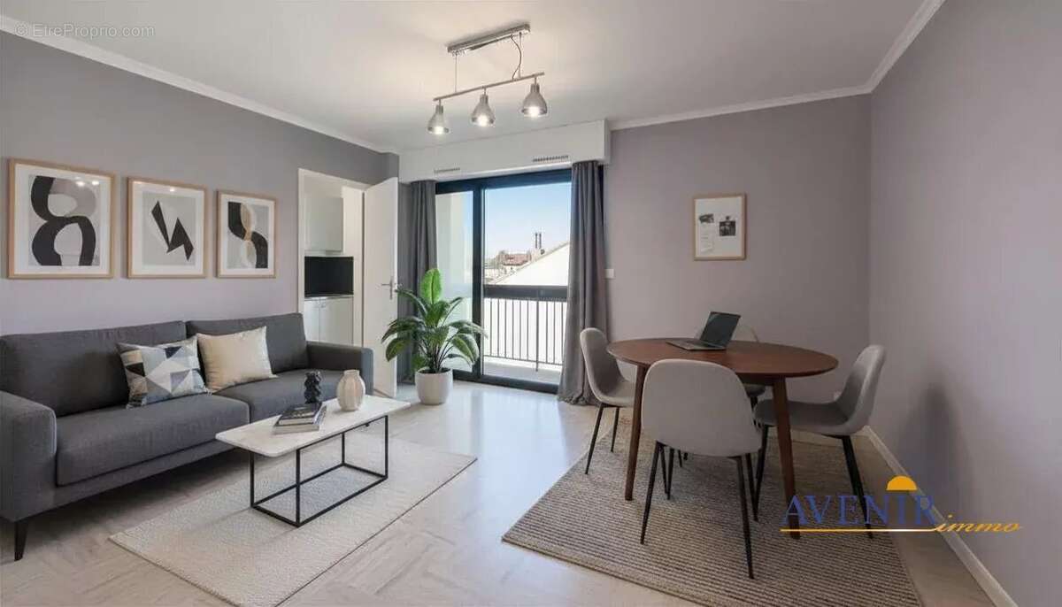 Appartement à MARSEILLE-6E