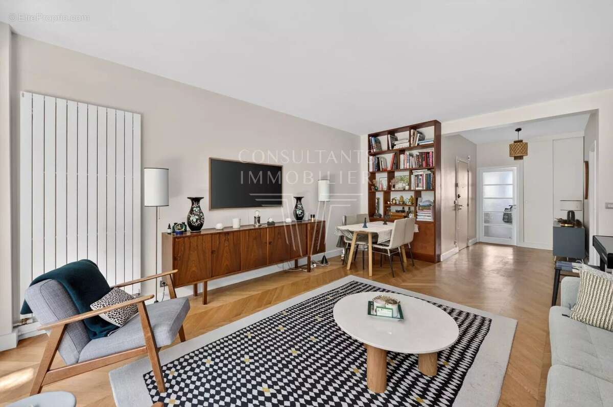 Appartement à NEUILLY-SUR-SEINE