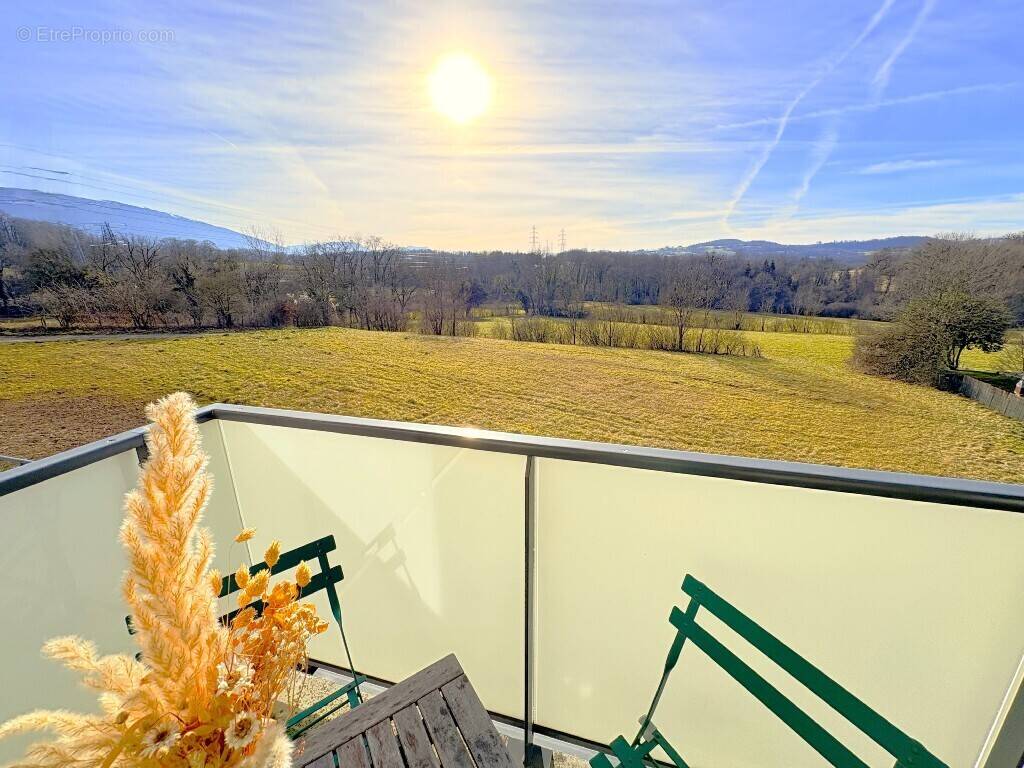 Appartement à SEYNOD