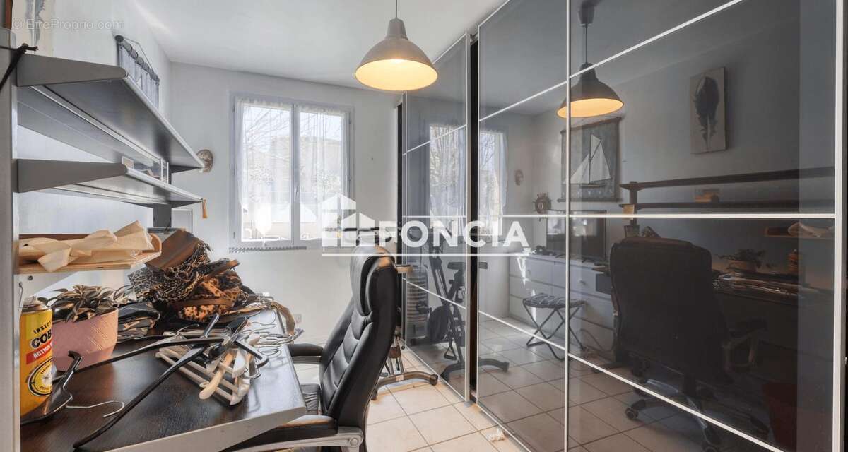 Maison à LE CASTELLET