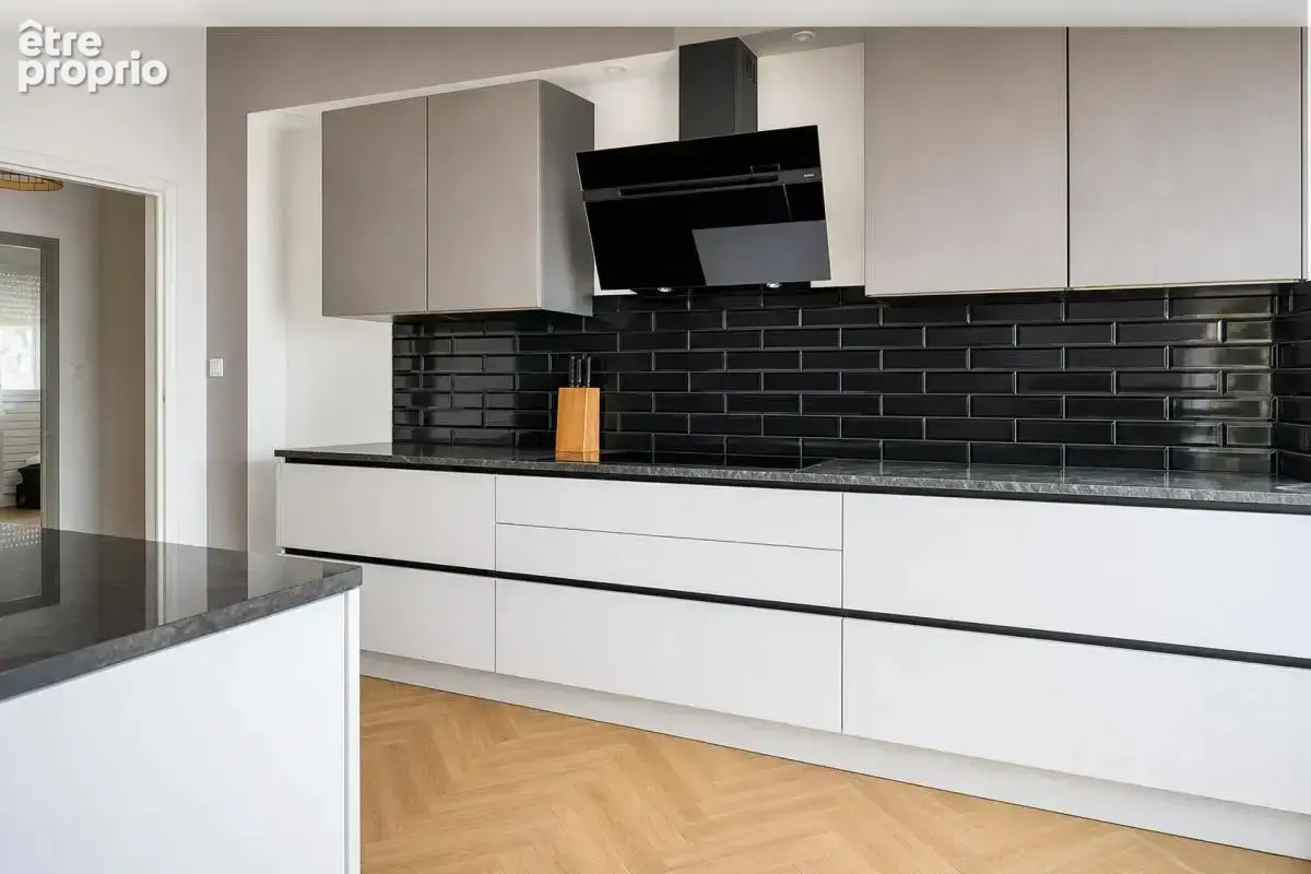 Maison de 7 pièces de 300 m² à Belberaud - photo 8