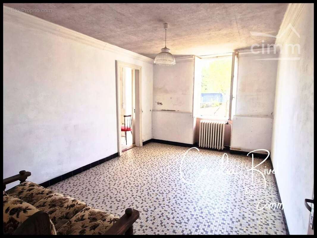 Maison 111 m² à Bussac-Foret  - photo 8