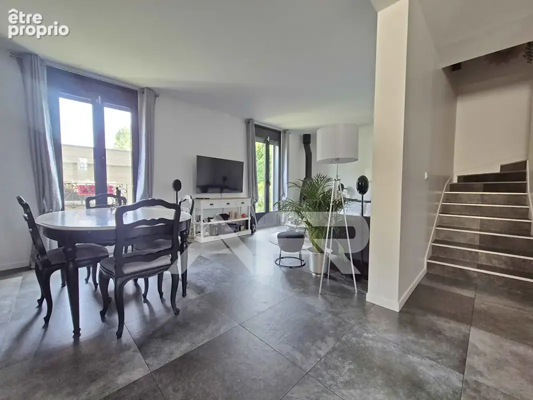 Maison rénovée à Chatou avec studio indépendant - photo 3
