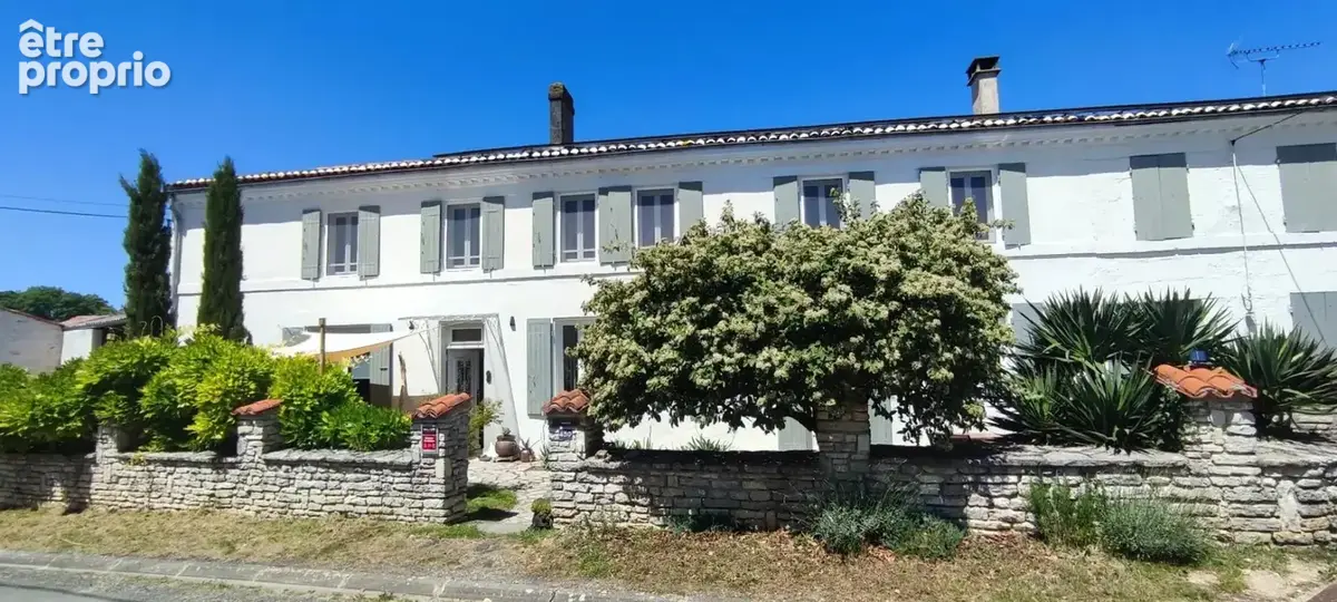 Maison charentaise aux portes de Saint-Jean-d'Angély - 159 m² - photo 2