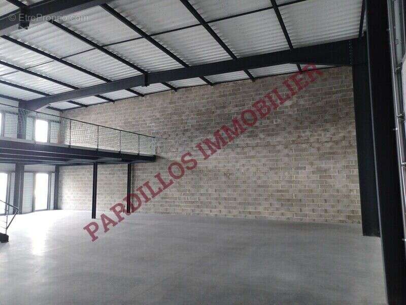 Photo 3 - Commerce à IFS